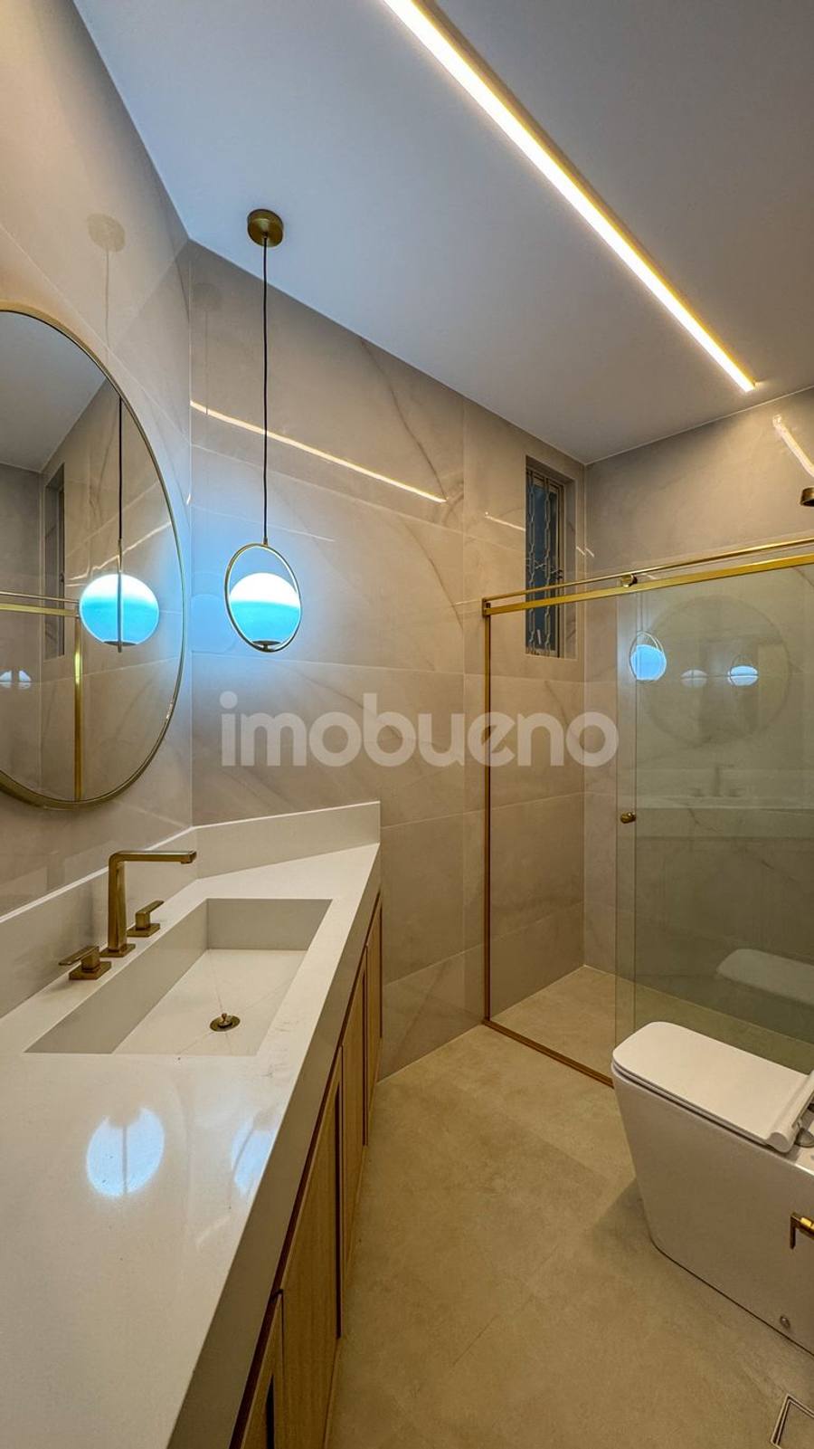 Foto 67 de Casa à Venda com piscina, 3 quartos sendo 3 suítes no Centro.