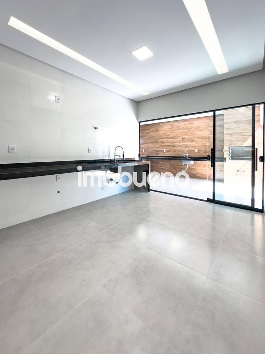 Foto 11 de Casa à venda com 3 quartos sendo 1 suíte no Jardim das Américas. 143,90 m².