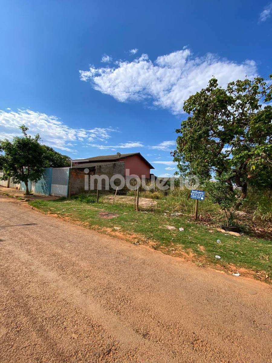 Foto 4 de Terreno plano de 300 m² em rua asfaltada no Parque Vila Verde