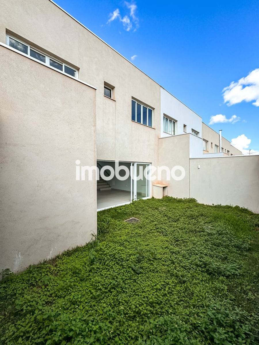 Foto 12 de Vende-se casa com 3 quartos sendo 3 suíte no Setor Sul no Condomínio Isla.