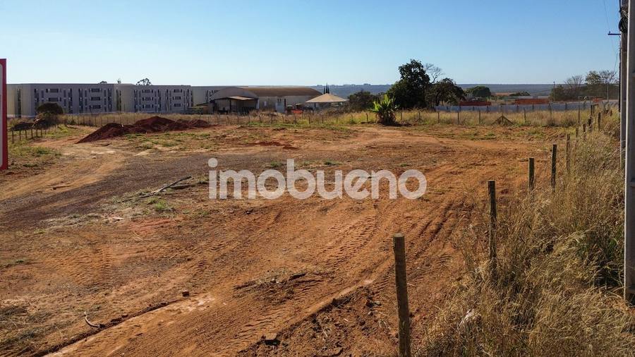 Foto 10 de Área de 2.798 m² de frente para a Pecuária e ao lado do Atacadão