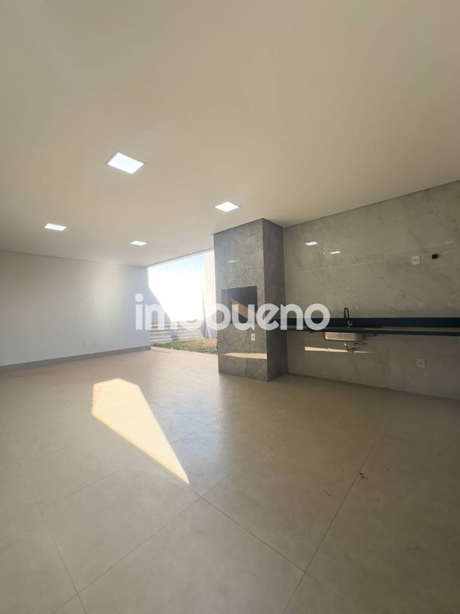 Foto 23 de Casa alto padrão com 3 quartos sendo 1 suíte no Setor Jardim Ipê,178 m².