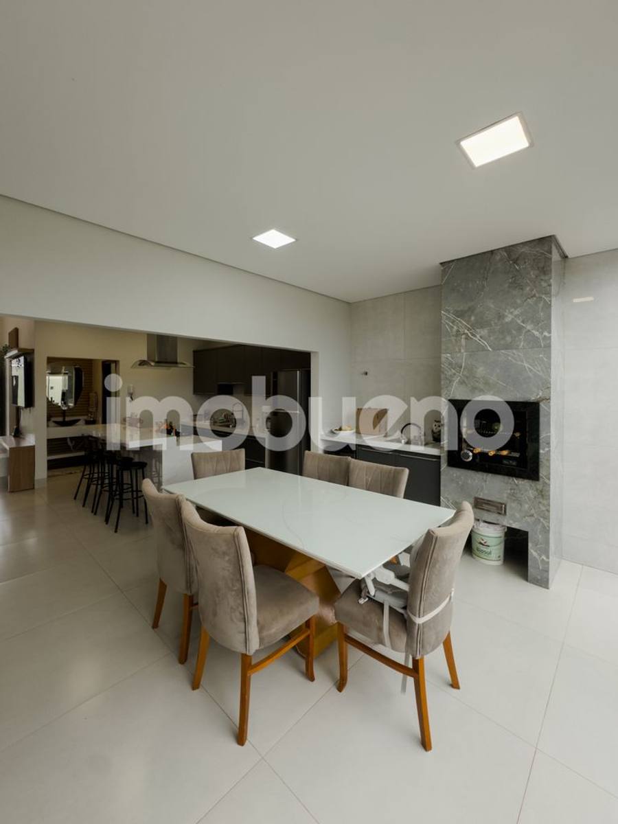 Foto 8 de Imóvel alto padrão no centro, com 3 suítes e armários completos
