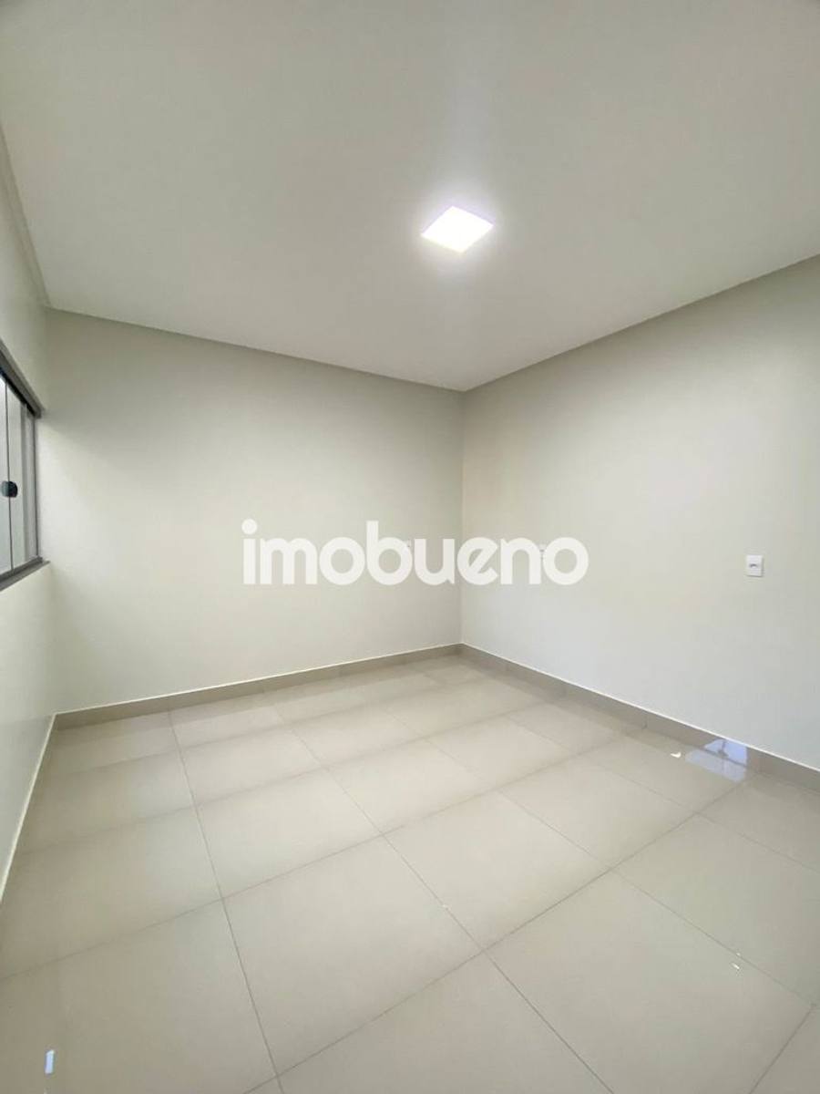 Foto 16 de Casa a venda na Formosinha com 3 quartos sendo 1, 210m²