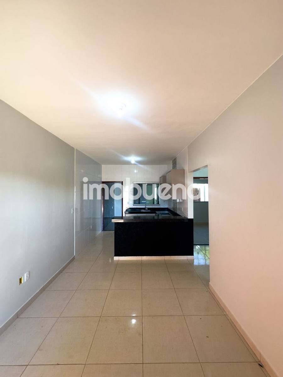 Foto 4 de Casa no Setor Sul com 3 quartos (2 suítes), gourmet e energia solar.