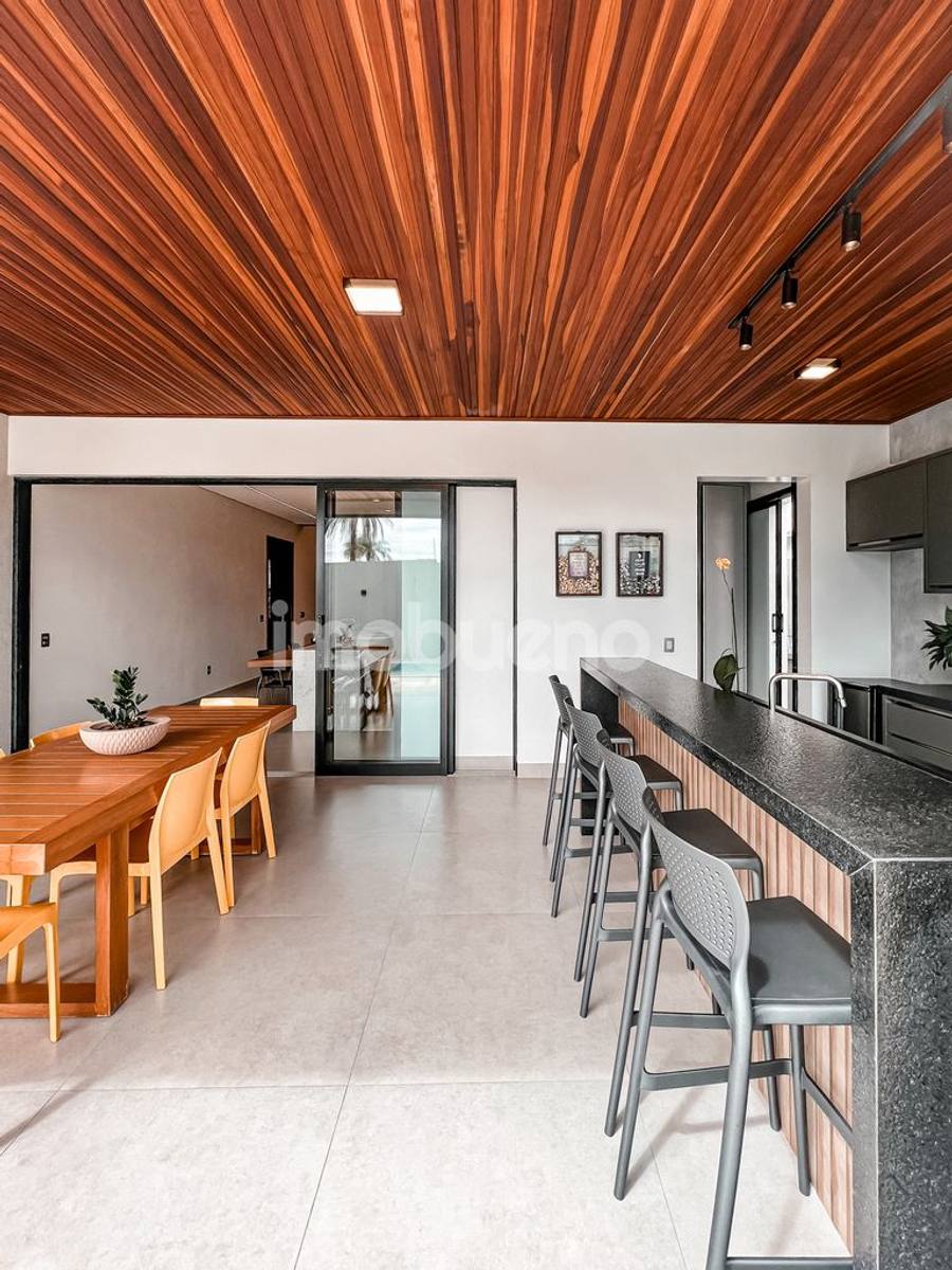 Foto 14 de Casa com área de lazer completa, 3 suítes, no Setor Sul. R$2.550.000,00