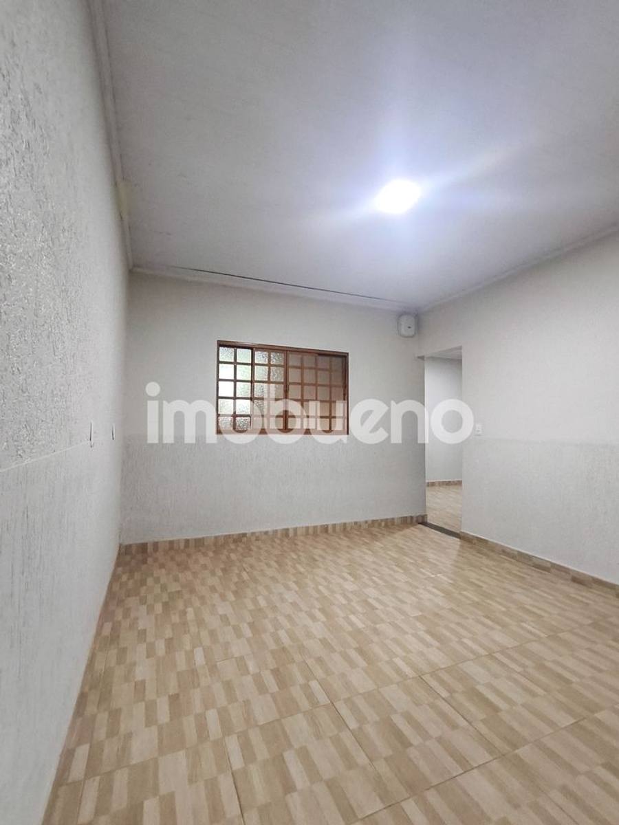 Foto 14 de Casa para Locação no Setor Sul – 3 Quartos e Quintal Amplo