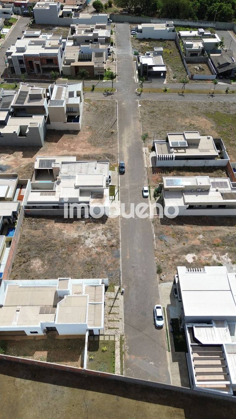 Terreno plano de 264 m² no Condomínio Asas Douradas no Jardim Califórnia em Jardim Califórnia