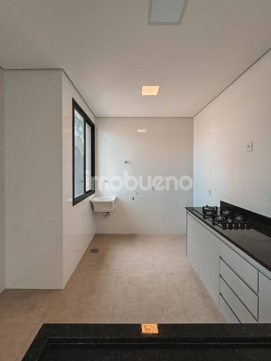 Foto 11 de Apartamento para alugar alto padrão no Centro com 2 quartos sendo, 1 suíte, 80m²