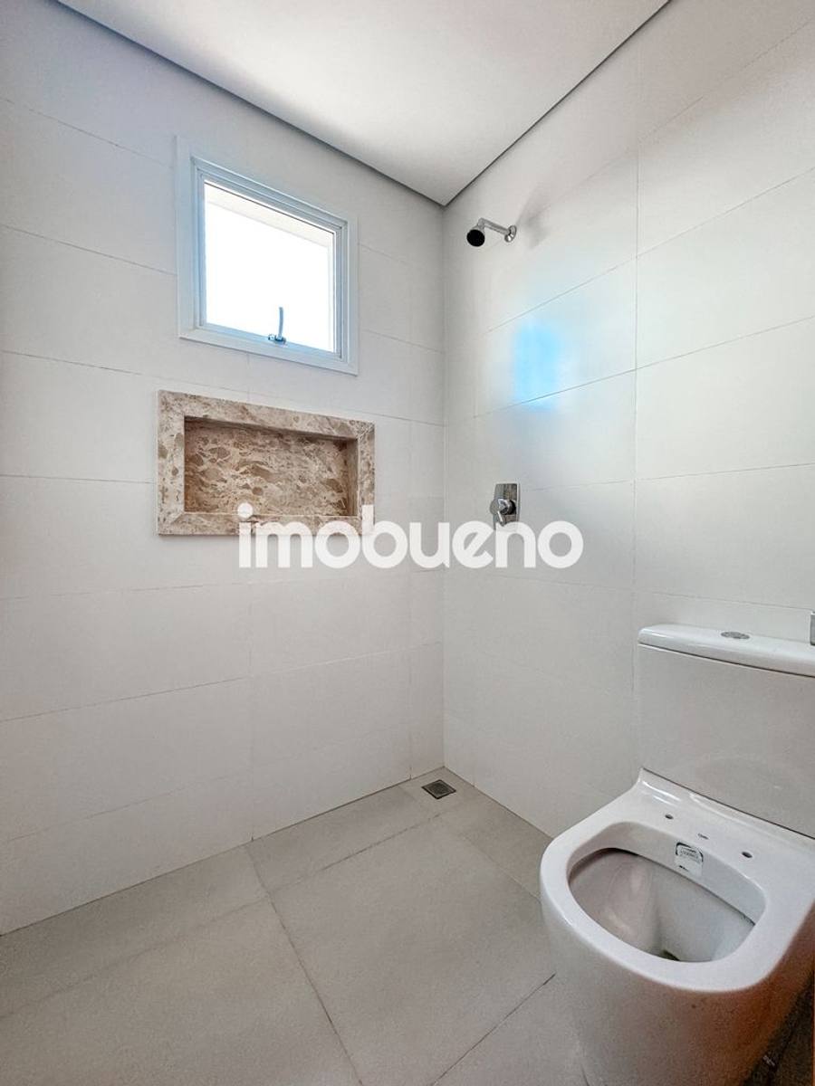 Foto 21 de Vende-se casa com 3 quartos sendo 3 suíte no Setor Sul no Condomínio Isla.