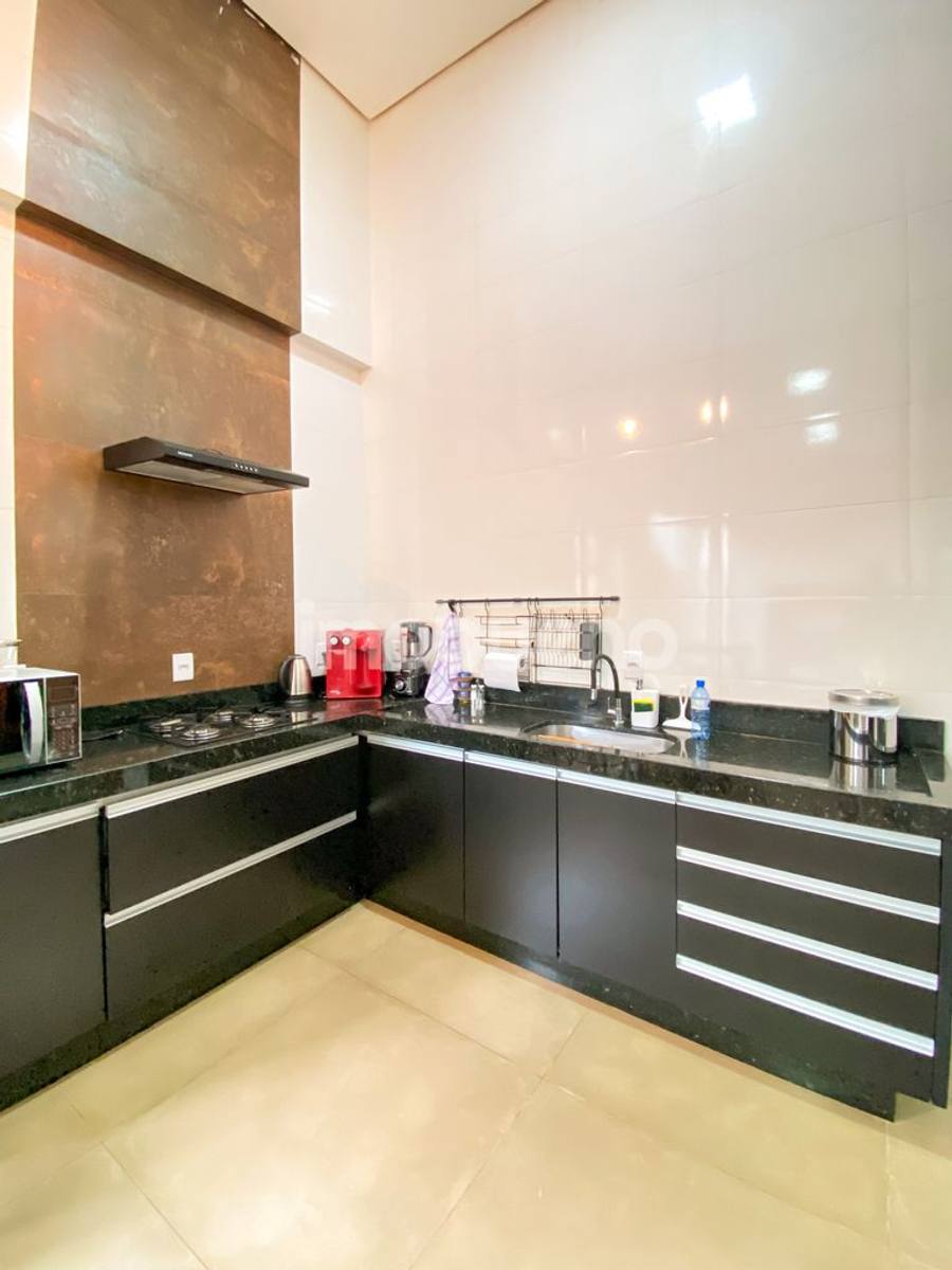 Foto 8 de Casa a venda no Condomínio Asas Douradas com 2 quartos, sendo 1 suíte, 144m².