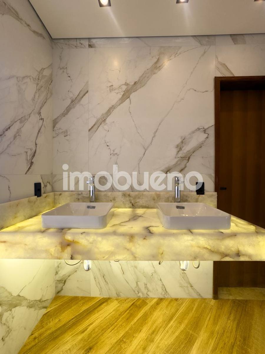 Foto 26 de Casa em condomínio: 3 suítes, sendo 1 master, 309m² e piscina.