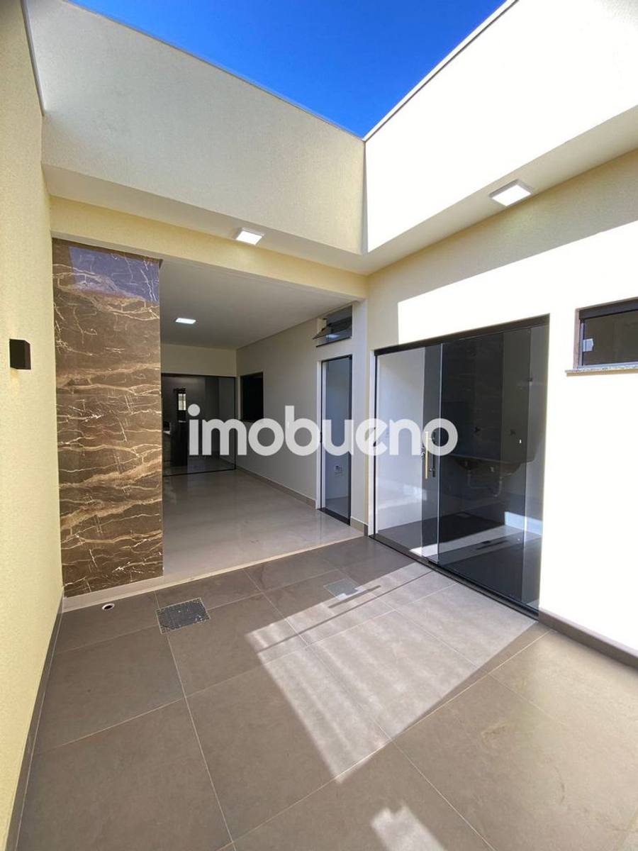 Foto 4 de Casa a venda na Formosinha com 3 quartos sendo 1, 210m²