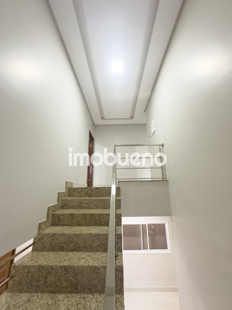 Foto 9 de Casa a venda na Formosinha com 3 quartos sendo 2 suíte, 200m²