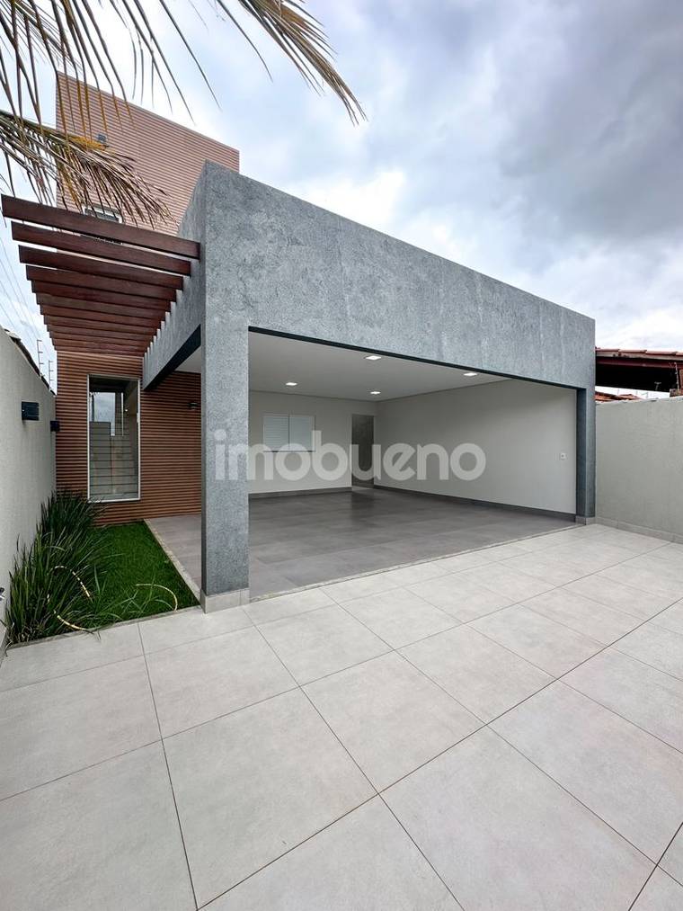 Sobrado a venda no Jardim Triângulo com 3 suítes e área gourmet, 240m² em Jardim Triângulo