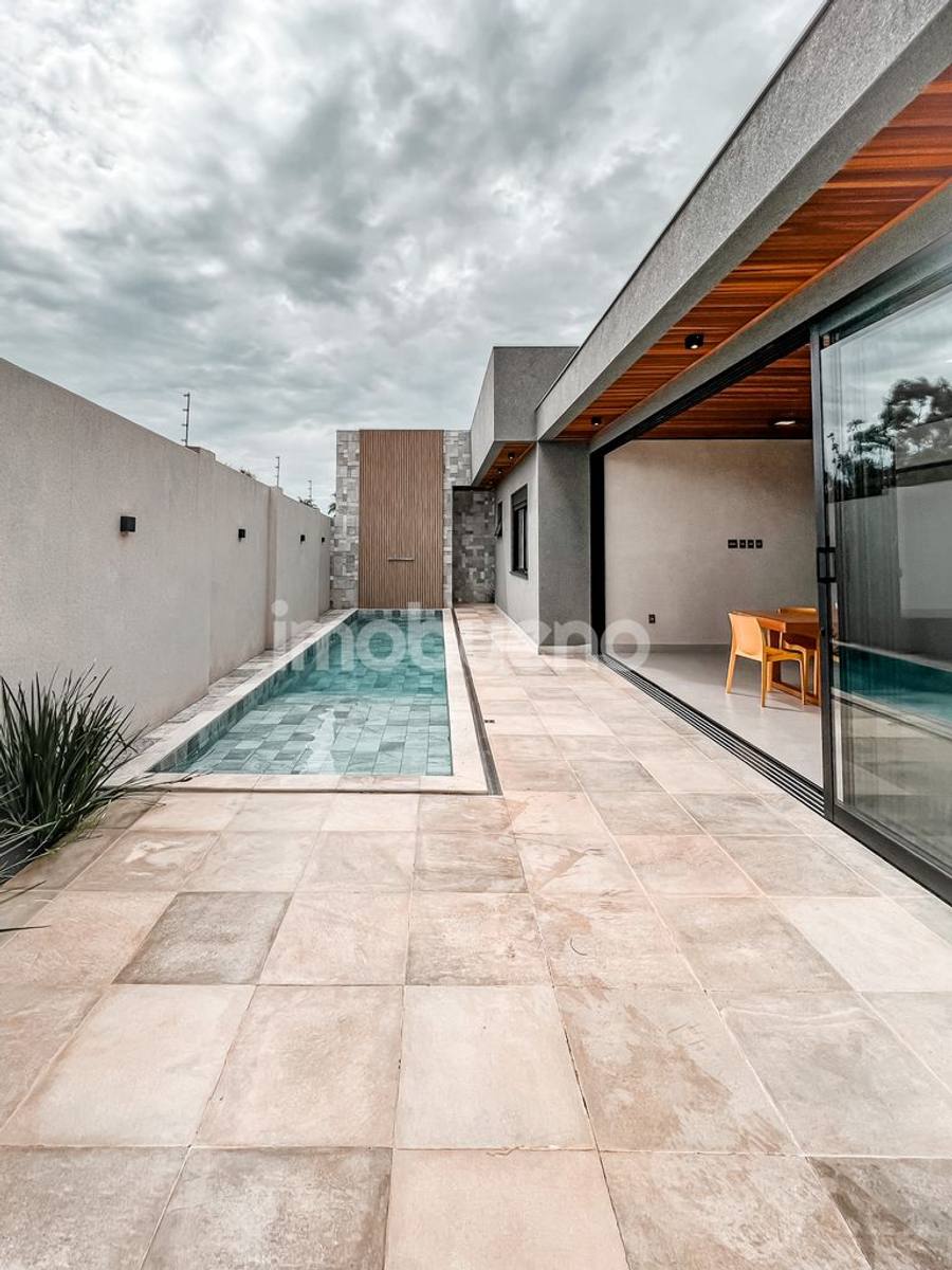 Foto 12 de Casa com área de lazer completa, 3 suítes, no Setor Sul. R$2.550.000,00