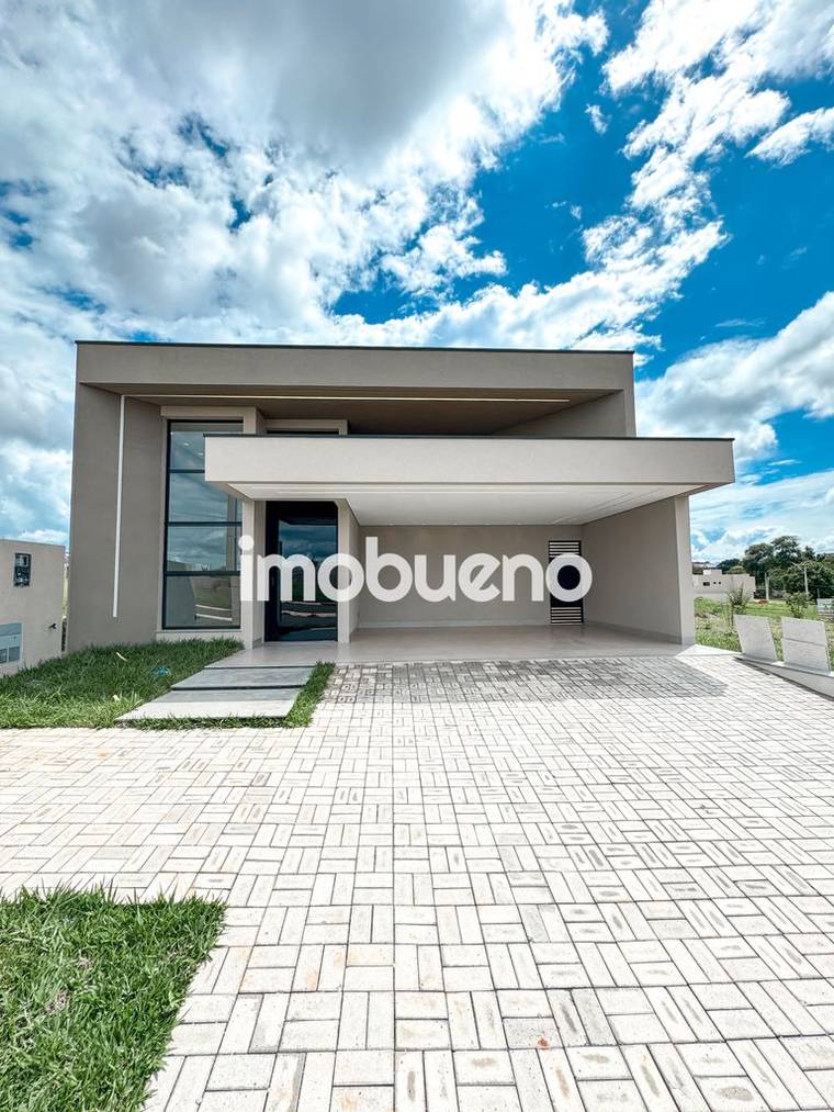Vende-se casa 4 quartos sendo 3 suíte no Cond. Golden Place R$ 1.390.000,00 em Parque Vila Verde