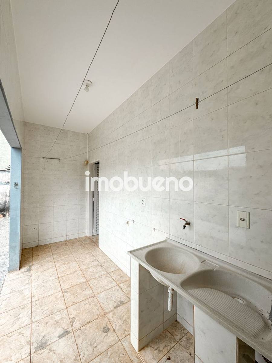 Foto 12 de Vende-se casa com 3 quartos sendo 1 suíte no Centro R$ 550.000,00