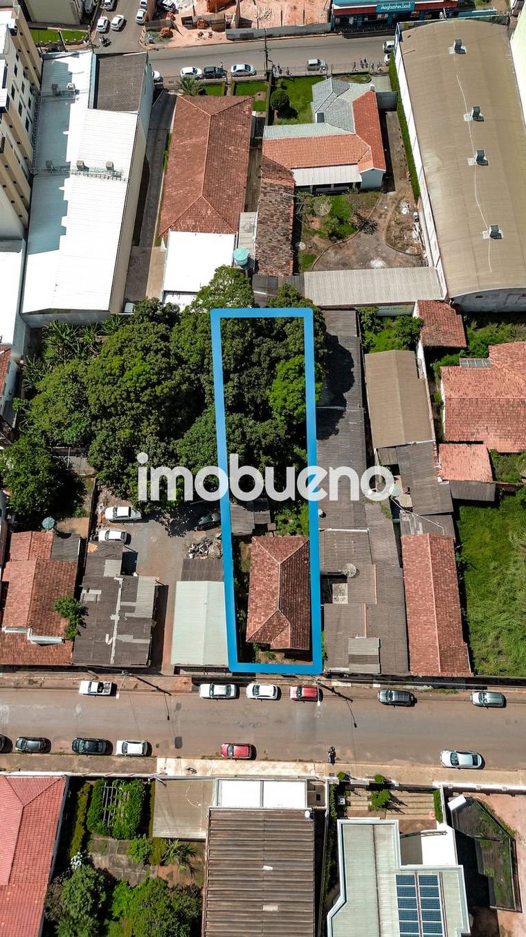 Terreno de 670 m² no Centro de Formosa para múltiplos empreendimentos em Centro