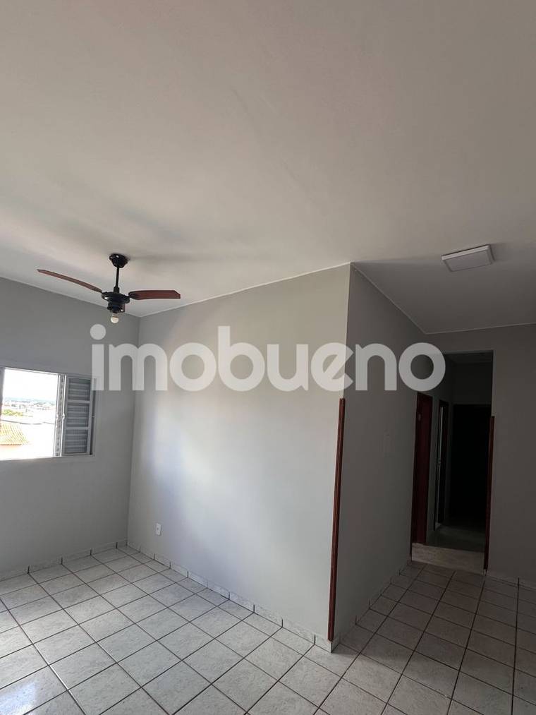 Apartamento 02 quartos em ótima localização em Formosinha