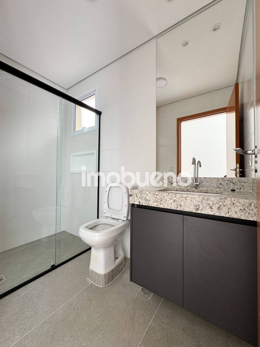 Foto 12 de Vende-se apartamento com 2 quartos sendo 1 suíte no Parque Laguna R$ 650.000,00