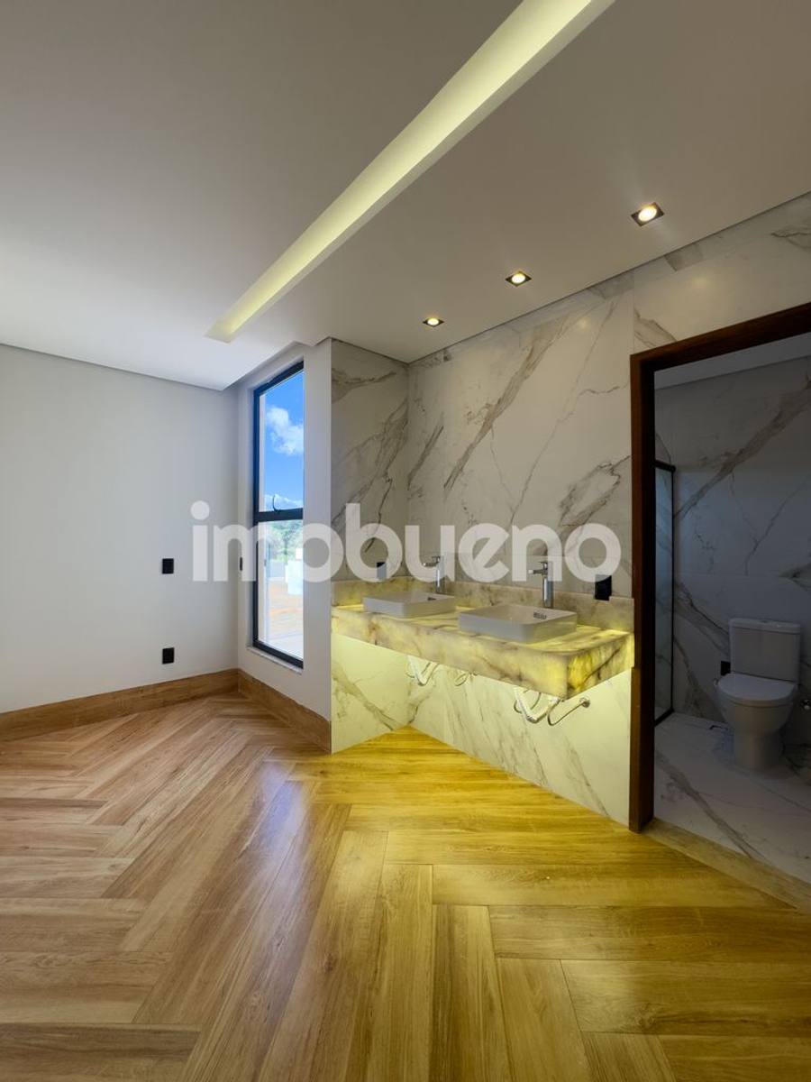 Foto 24 de Casa em condomínio: 3 suítes, sendo 1 master, 309m² e piscina.