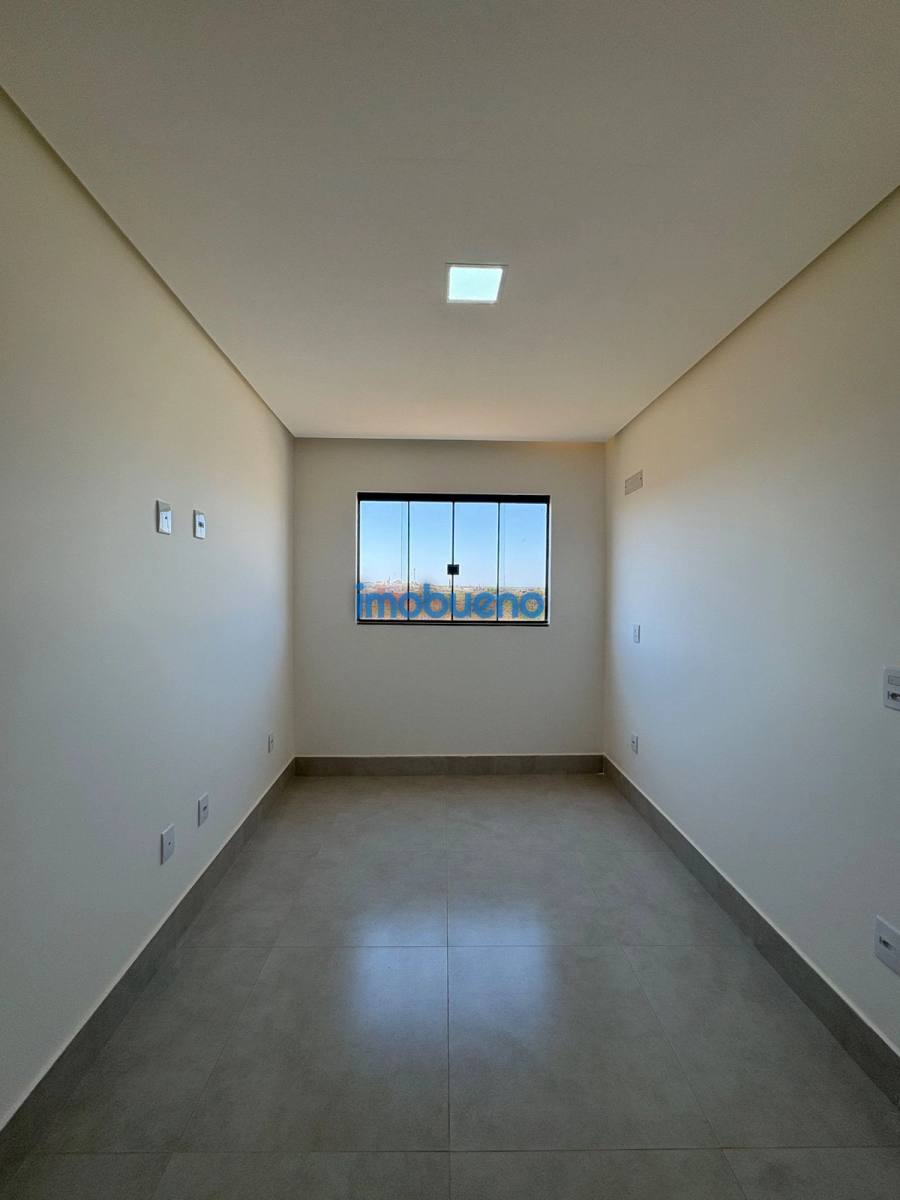 Foto 6 de Apartamento com 2 dormitórios e 2 vagas no Parque da Colina
