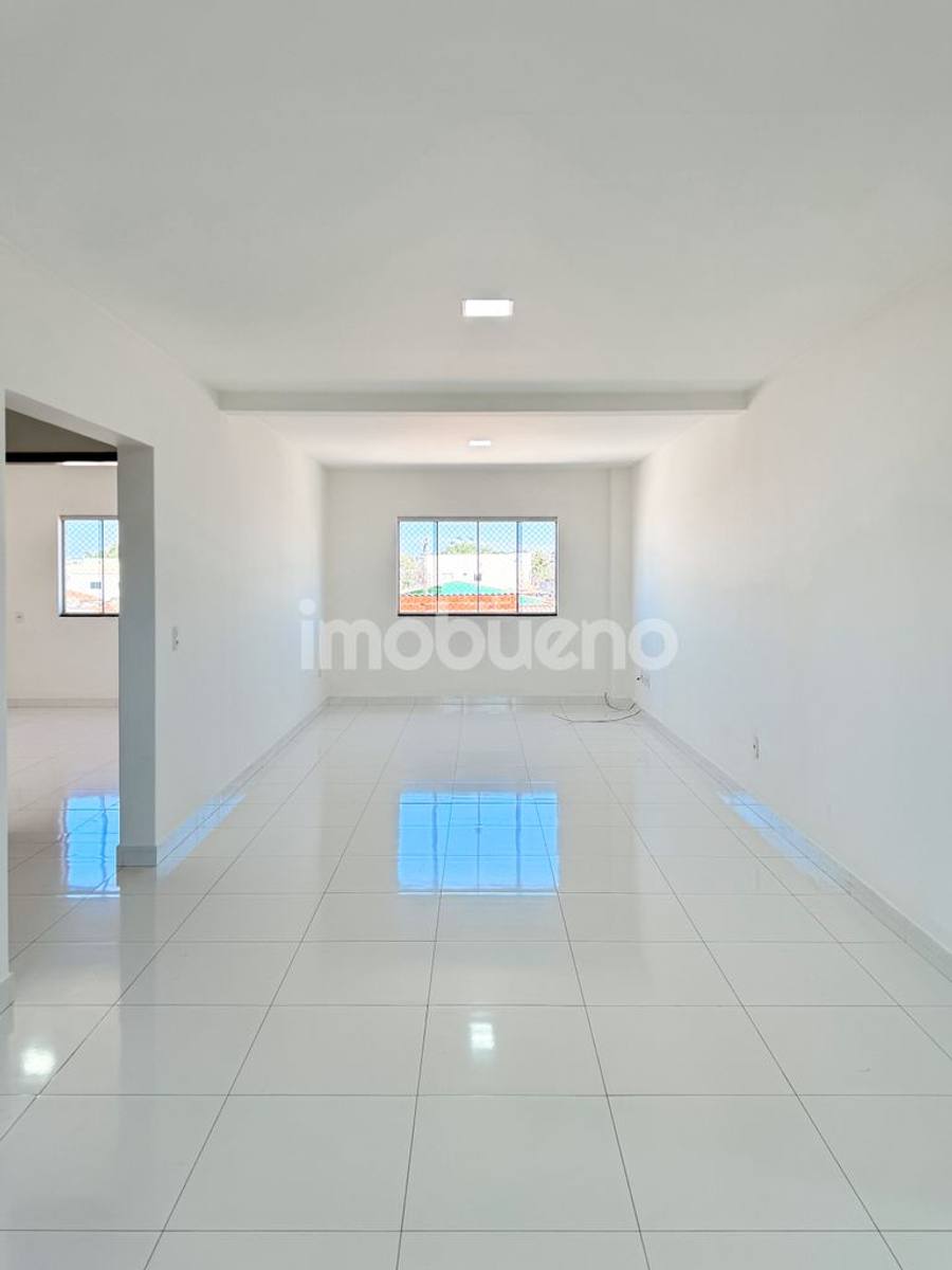 Foto 5 de Apartamento com 3 suítes, localizado no Setor Ferroviário.