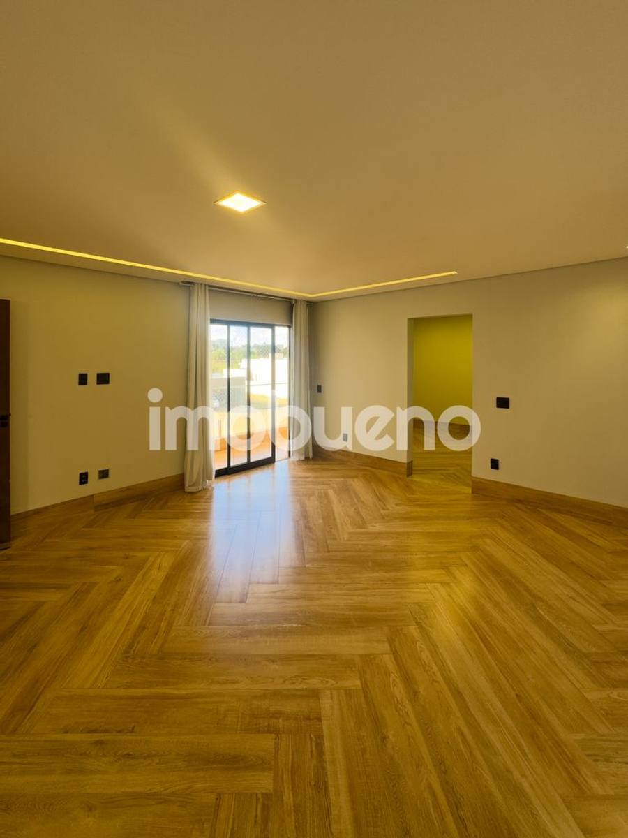 Foto 17 de Casa em condomínio: 3 suítes, sendo 1 master, 309m² e piscina.