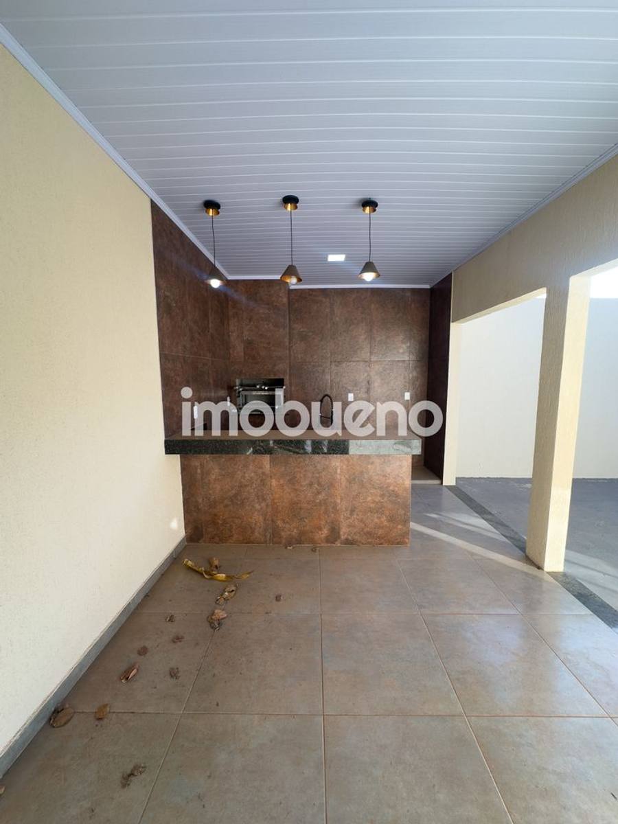 Foto 20 de Casa no Setor Sul com 3 quartos (2 suítes), gourmet e energia solar.