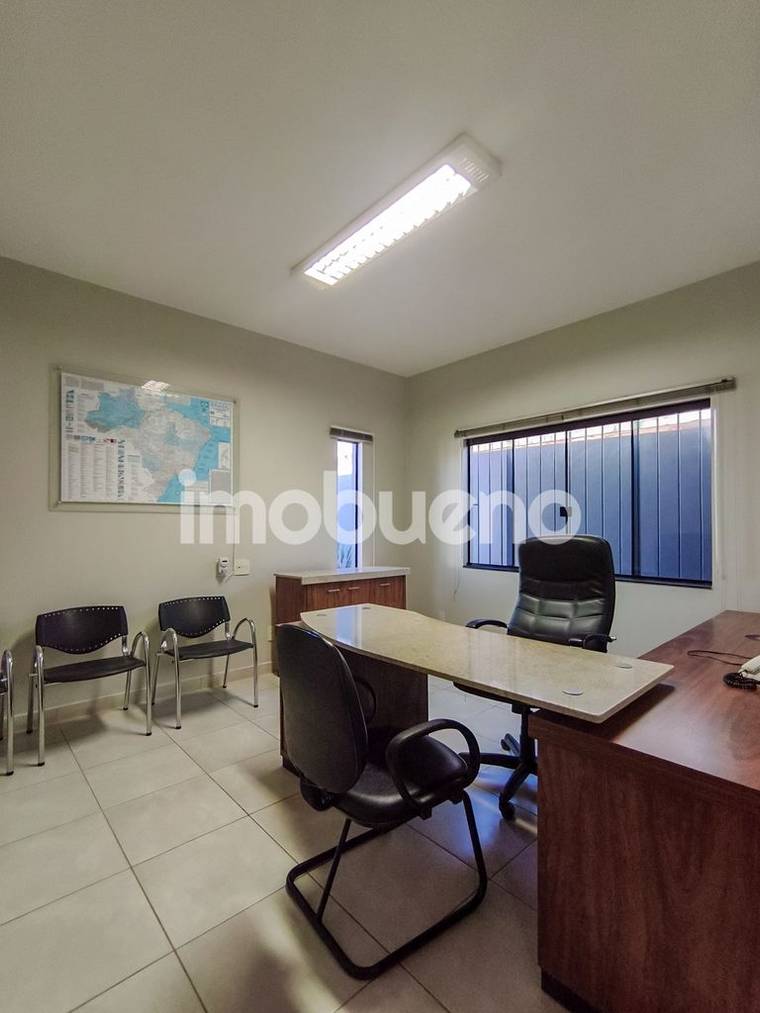 timo ponto comercial na Formosinha, 2 salas, banheiro e copa com planejados. em Formosinha