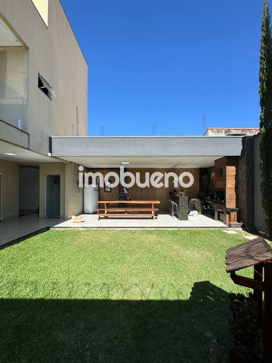 Foto 19 de Vende-se casa com 3 quartos sendo 3 suíte Setor Nordeste R$ 1.200.000,00