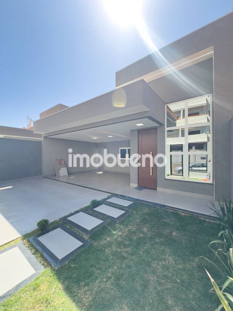 Casa com 3 quartos sendo 1 suíte no Setor Parque Primavera, 294m² em Setor Primavera