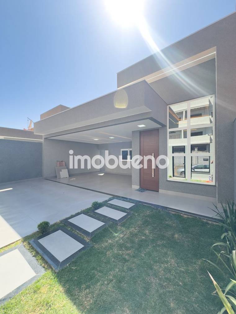 Casa com 3 quartos sendo 1 suíte no Setor Parque Primavera, 294m² em Setor Primavera
