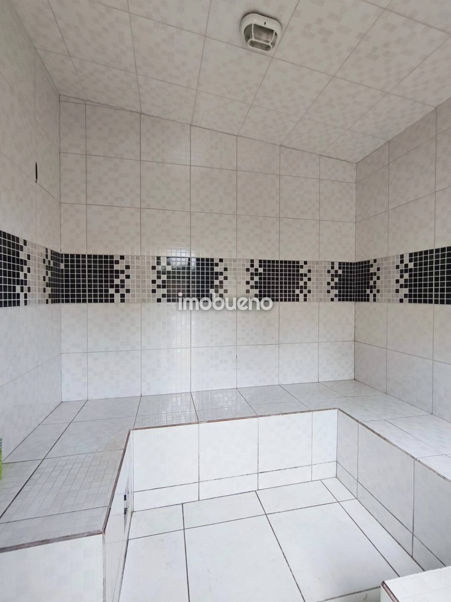 Foto 18 de Casa com 3 Quartos, Piscina e Sauna no Bairro Village em Formosa/GO