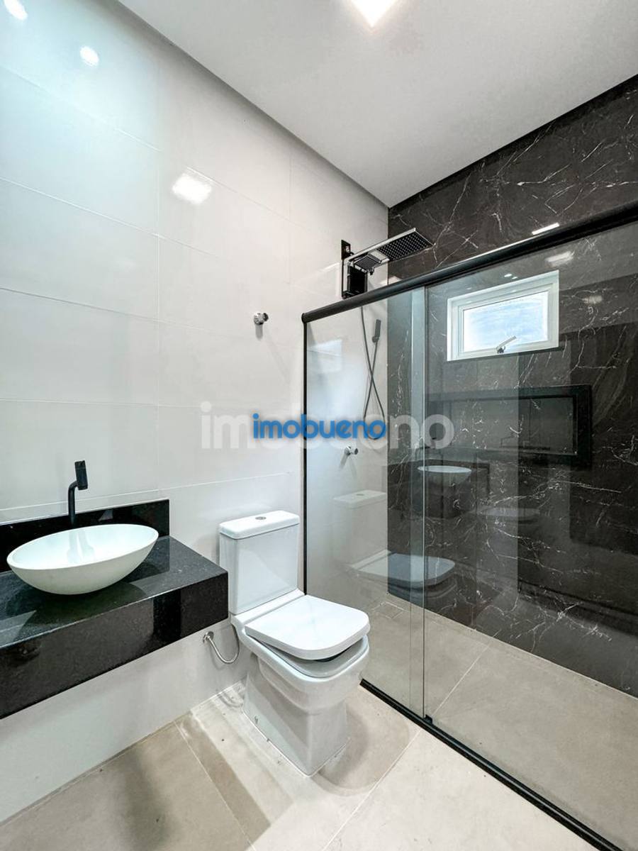 Foto 23 de Casa com 3 quartos sendo 3 suíte no Bosque II R$920.000,00
