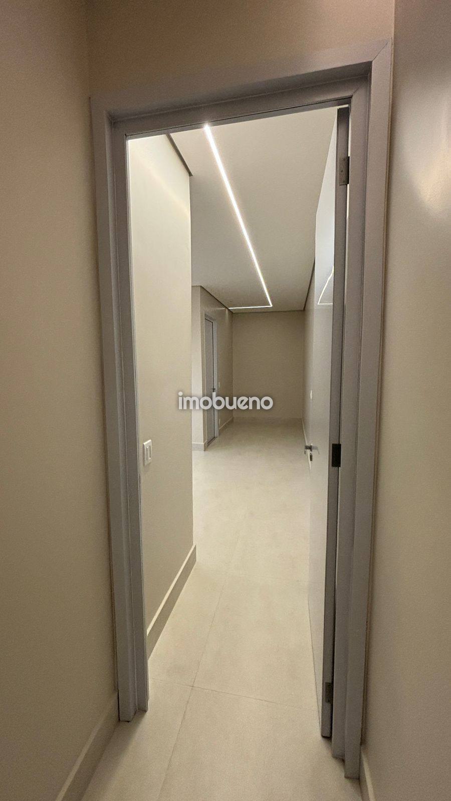 Foto 12 de Casa com 3 quartos, suíte e piscina no Residencial Asas Douradas