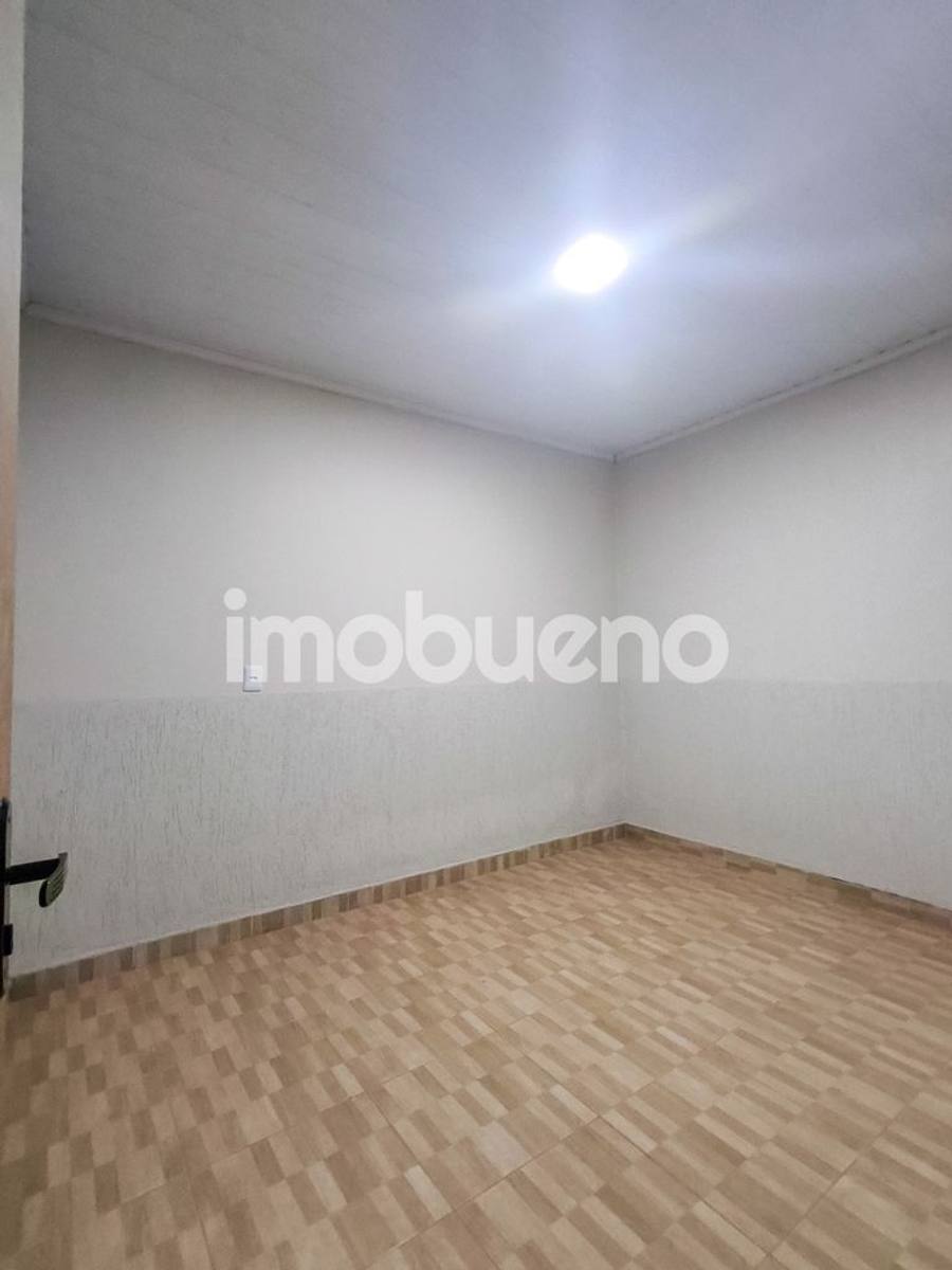 Foto 10 de Casa para Locação no Setor Sul – 3 Quartos e Quintal Amplo