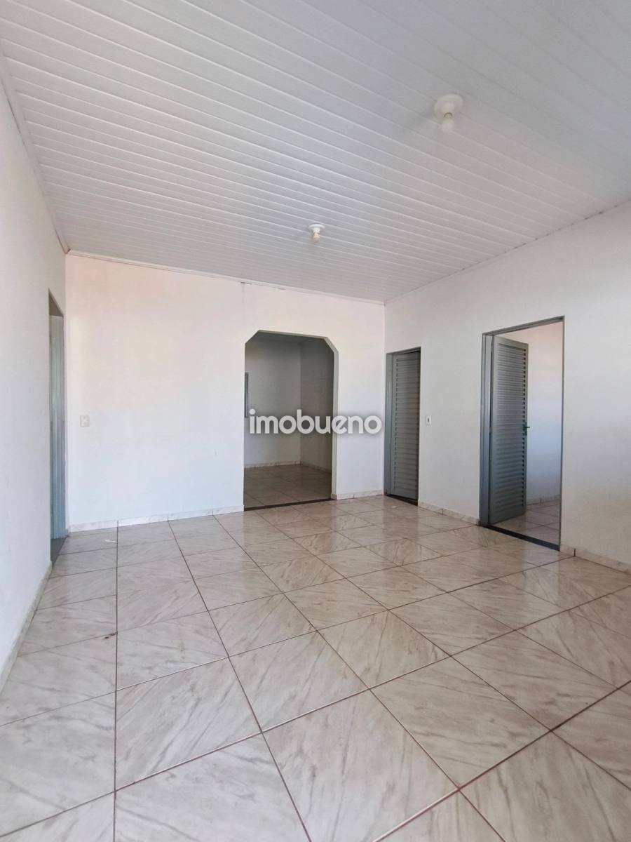 Foto 13 de Excelente Casa com 3 Quartos, Suíte e 3 Vagas no Jardim Califórnia