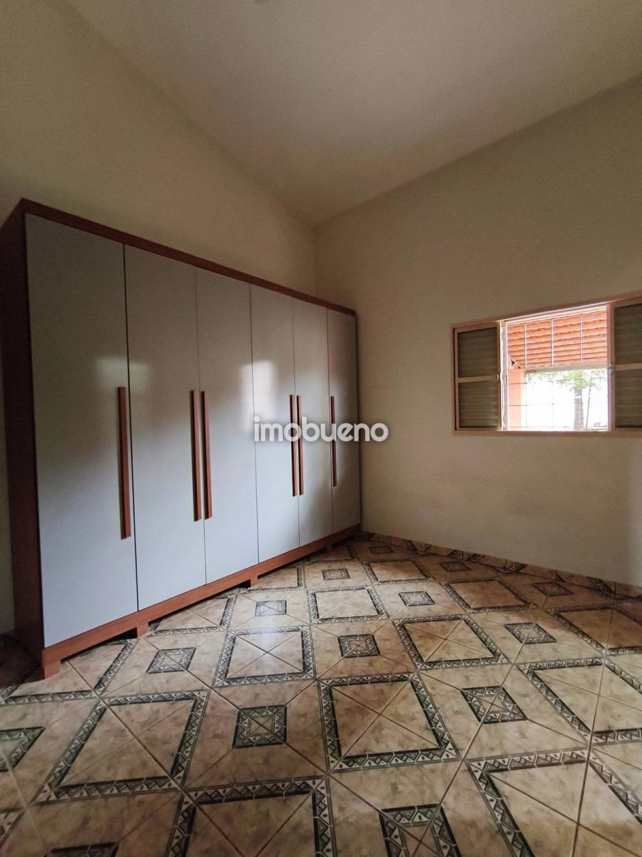 Foto 11 de Casa com 3 Quartos, Piscina e Sauna no Bairro Village em Formosa/GO