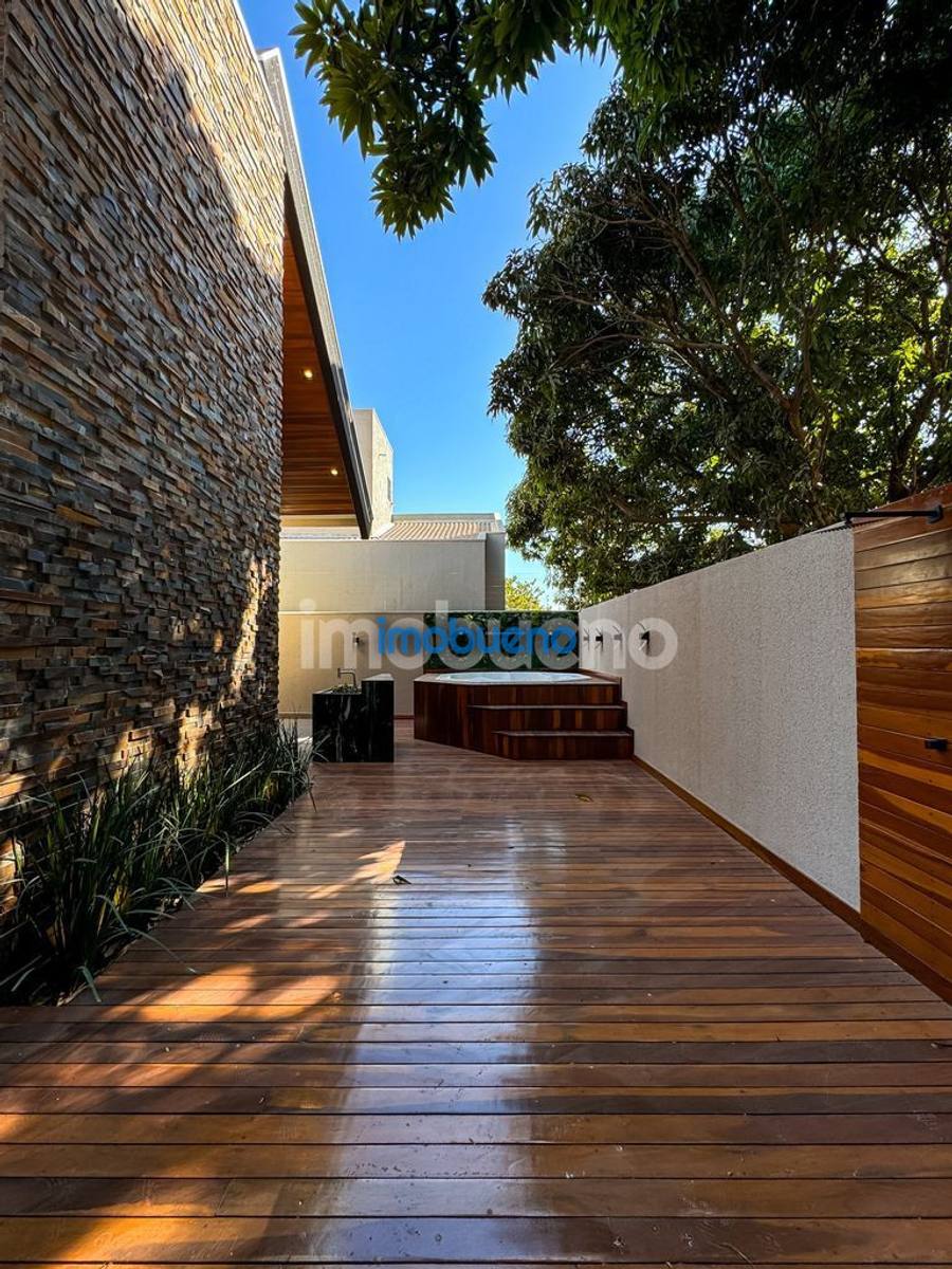 Foto 24 de Sobrado com 3 suítes no Setor Sul. R$850.000,00