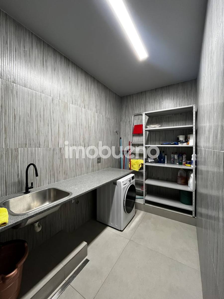Foto 20 de Casa térrea de 228 m² com 3 suítes no Condomínio Santa Felicidade