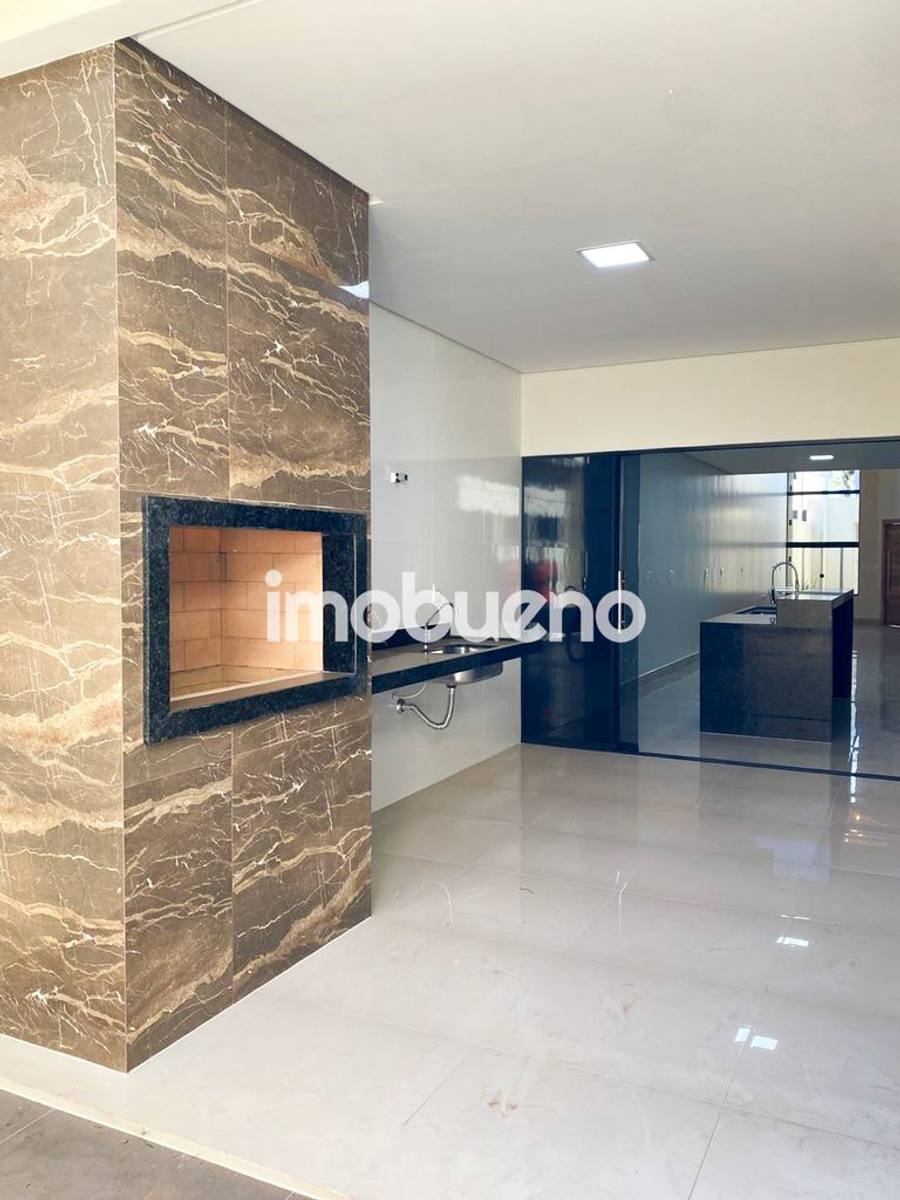Foto 11 de Casa a venda na Formosinha com 3 quartos sendo 1, 210m²