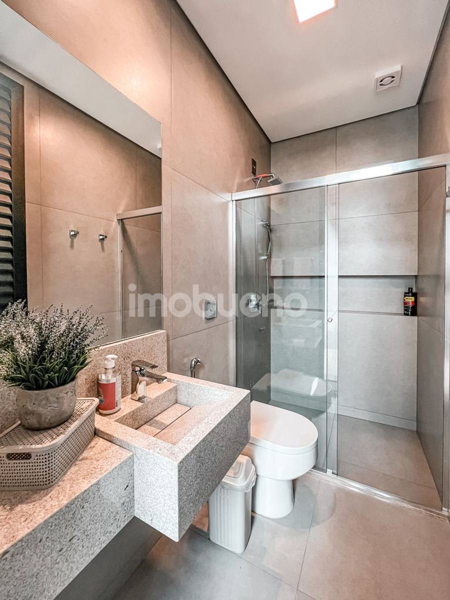 Foto 20 de Casa com área de lazer completa, 3 suítes, no Setor Sul. R$2.550.000,00