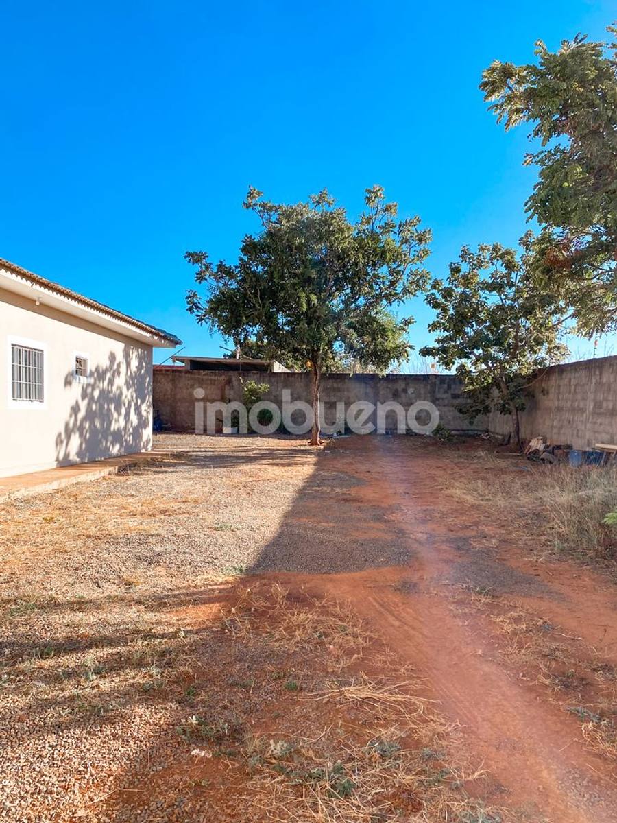 Foto 4 de Casa a venda de 3 quartos, sendo 1 suíte, Setor Parque Laguna, 112m² lote 600m².