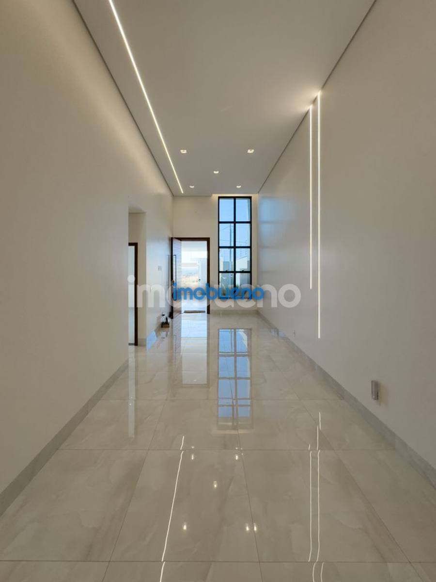 Foto 6 de Casa Alto Padrão, 3 quartos, 2 suítes, no Parque Lago. R$1.100.00,00