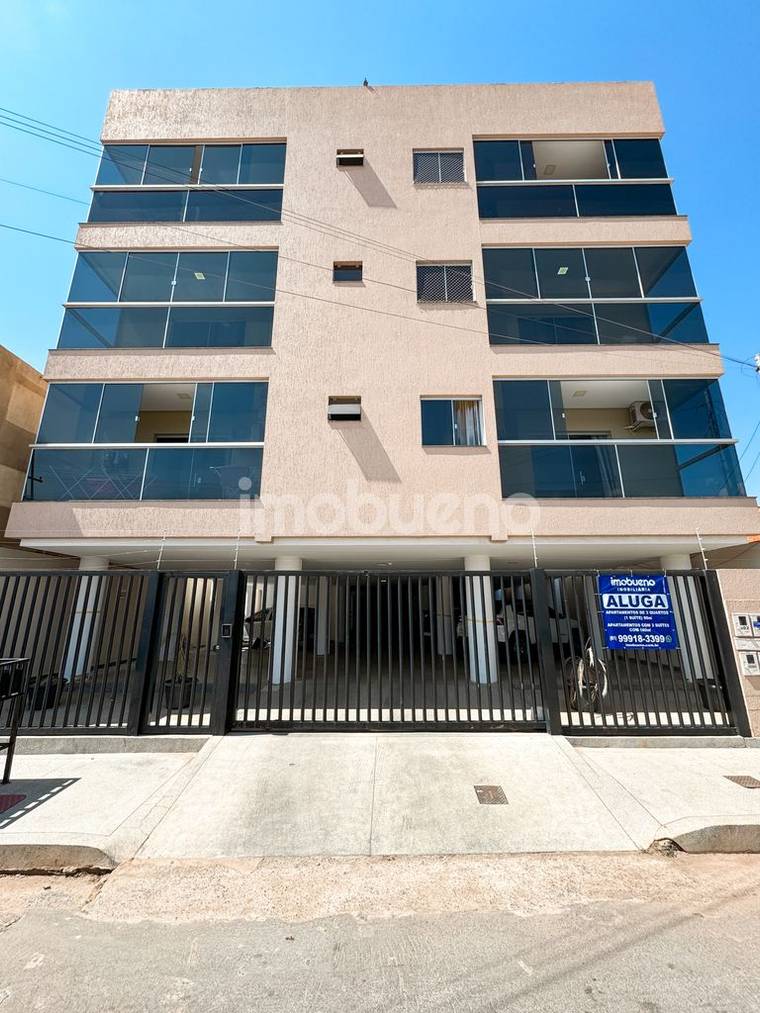 Apartamento com 3 suítes, localizado no Setor Ferroviário. em Setor Ferroviário