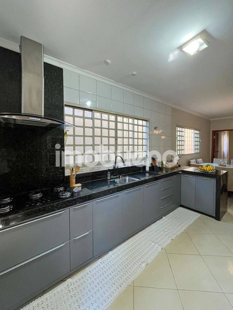 Foto 9 de Casa reformada com 3 quartos e quintal no Setor Bosque