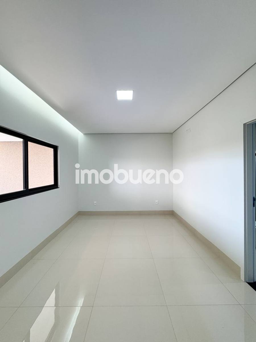 Foto 16 de Casa com 3 quartos sendo 2 suíte próximo ao Centro da cidade com piscina, 215m²