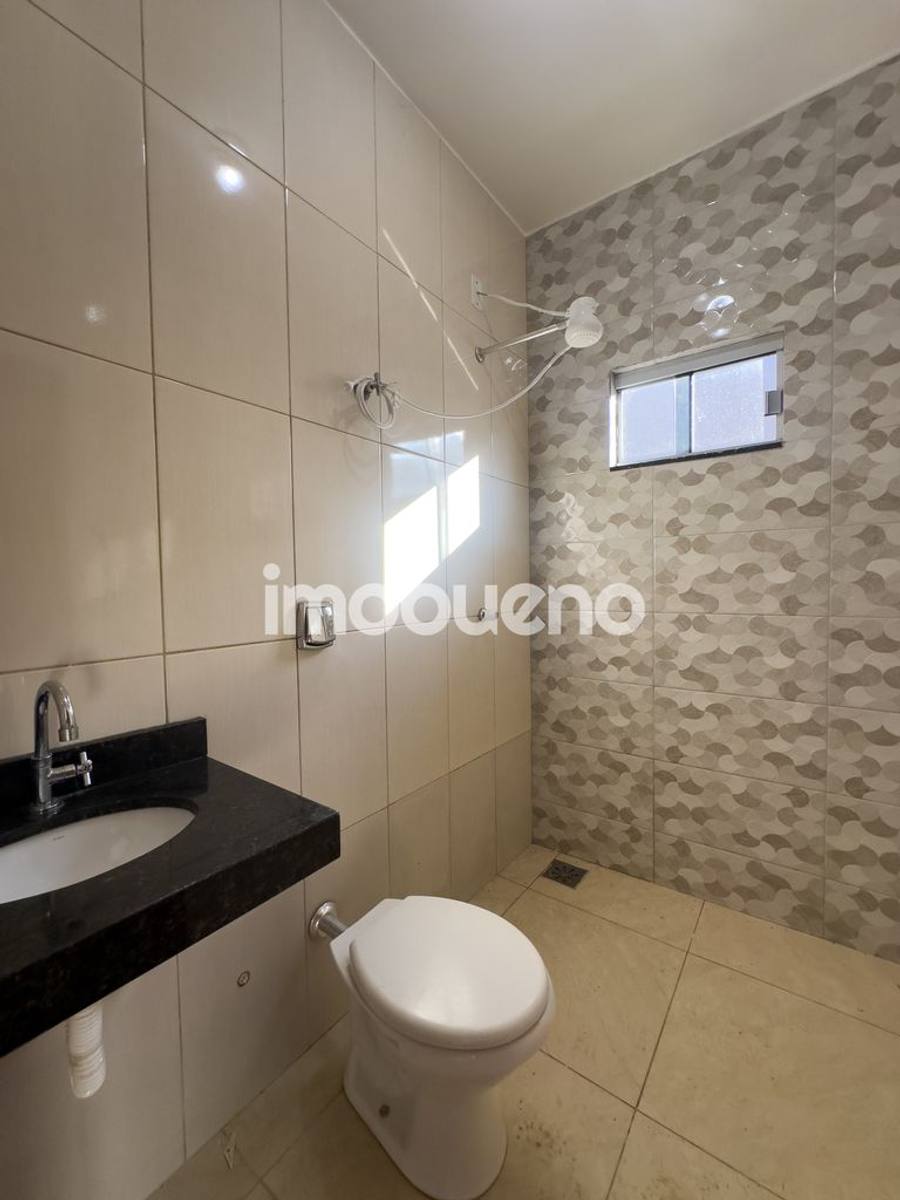Foto 12 de Casa no Setor Sul com 3 quartos (2 suítes), gourmet e energia solar.